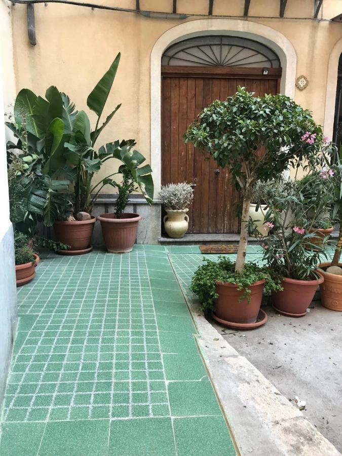 Nostra Casa Suites Palermo Bagian luar foto